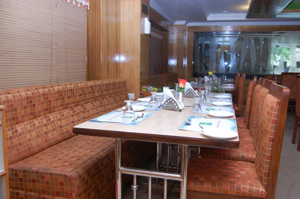 Hotel Sona'S Tiruchirappalli Εξωτερικό φωτογραφία
