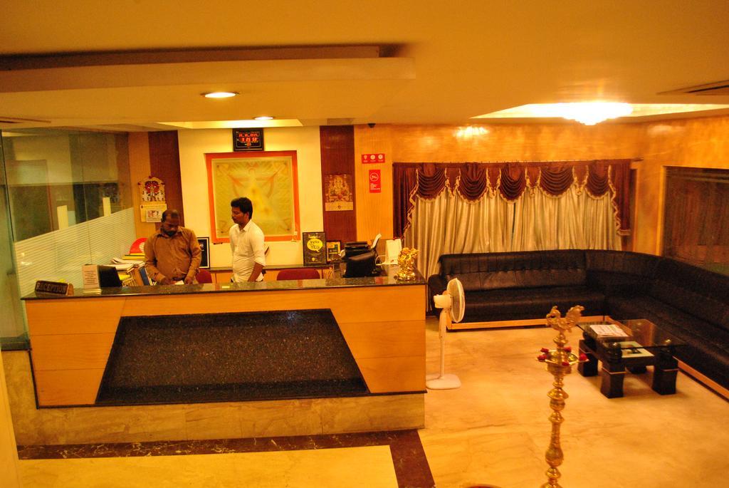Hotel Sona'S Tiruchirappalli Εξωτερικό φωτογραφία