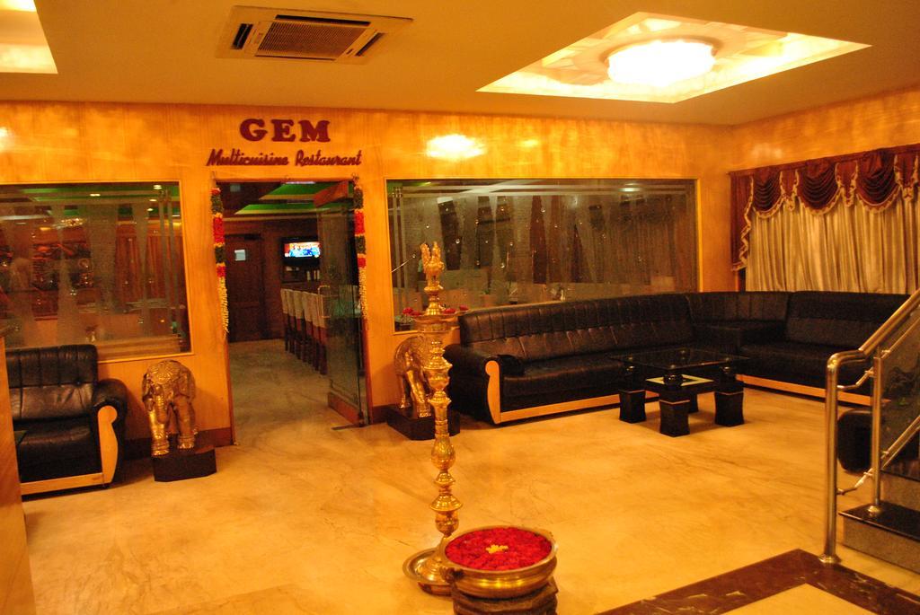 Hotel Sona'S Tiruchirappalli Εξωτερικό φωτογραφία