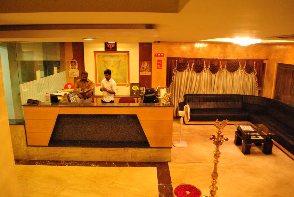Hotel Sona'S Tiruchirappalli Εξωτερικό φωτογραφία